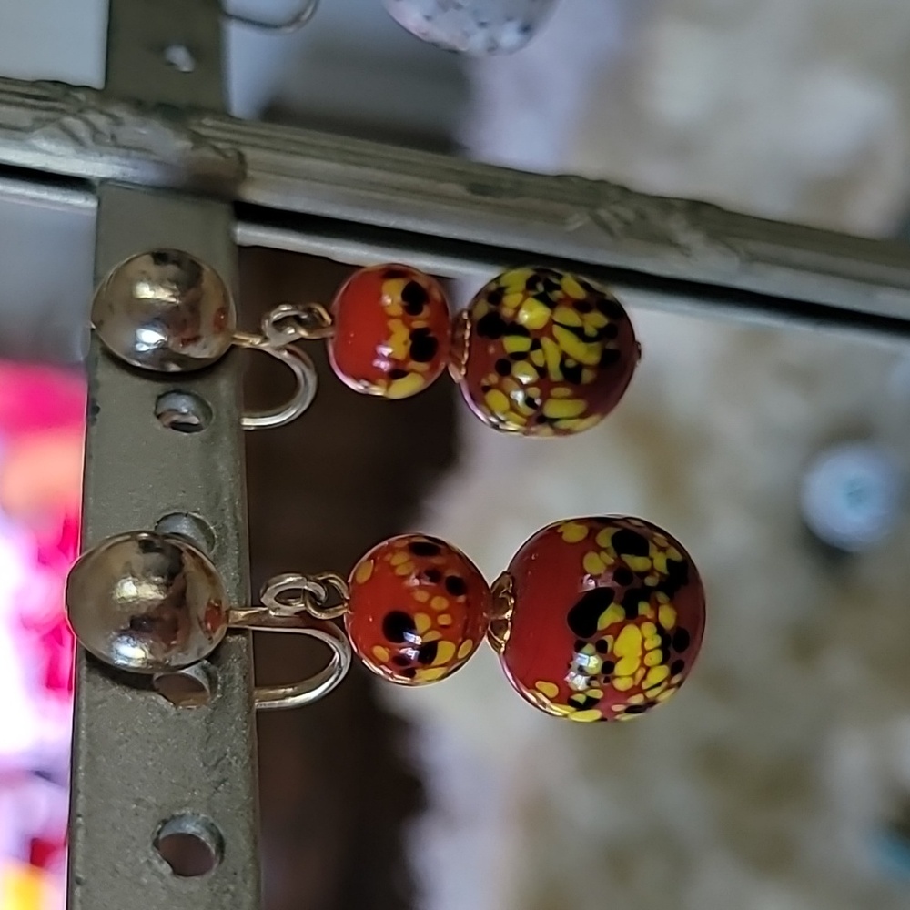 Vintage Art Deco Murano glass screwback earrings